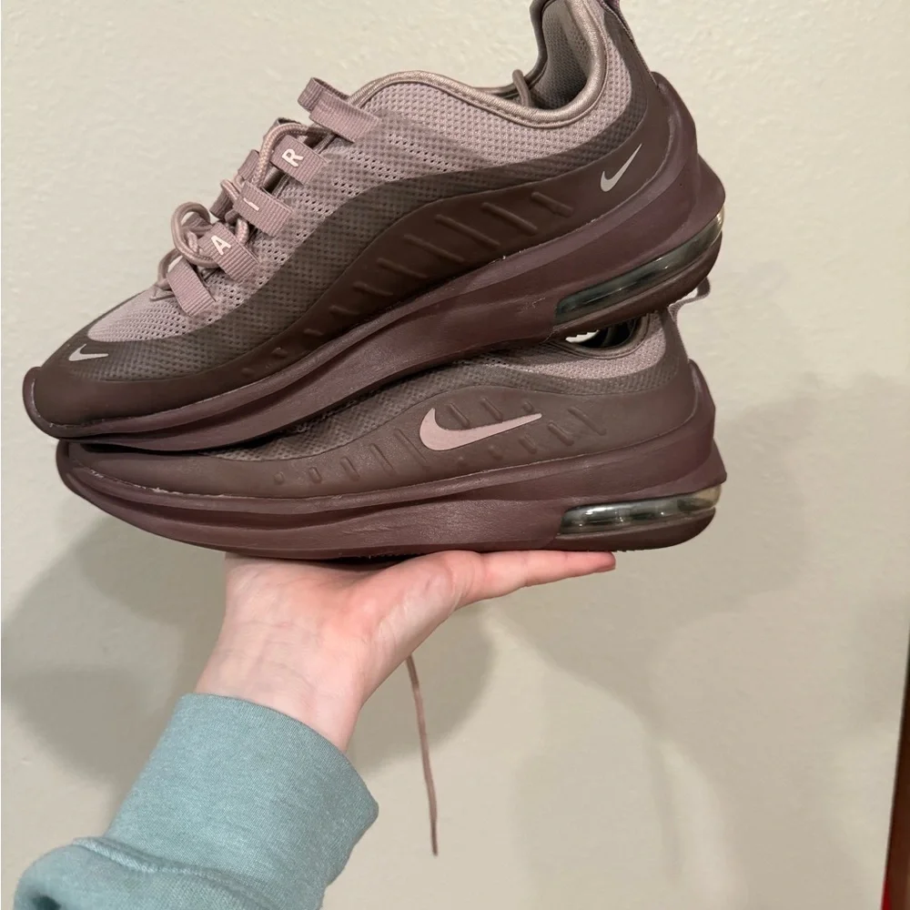 Nike Air Max Chocolate Brown Sneakers 7.5